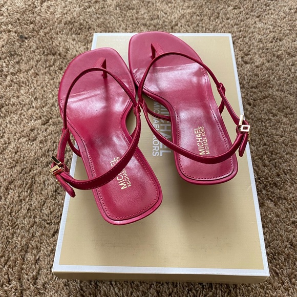 Michael Kors | NWB Mini Heel T-Strap Sandals - Picture 3 of 9